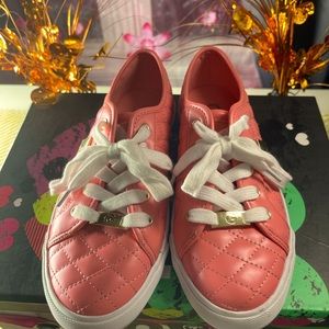 GUESS SNEAKERS